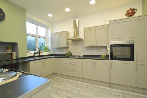 resizedKitchen3.jpg