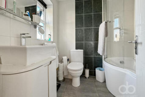 127762agx70394912img140000max656x437