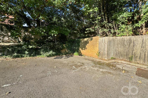 127762agx70394912img190000max656x437