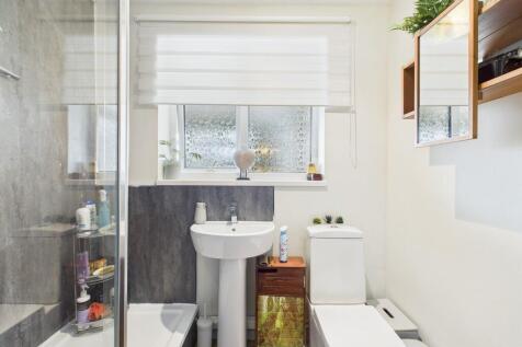 CAM04578G0-PR0024...