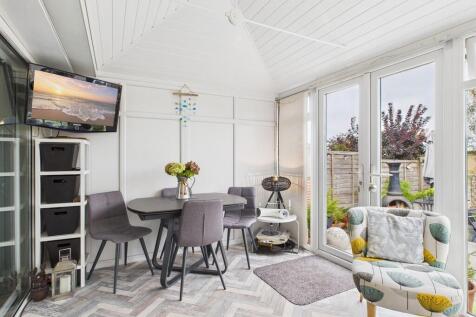 CAM04578G0-PR0024...