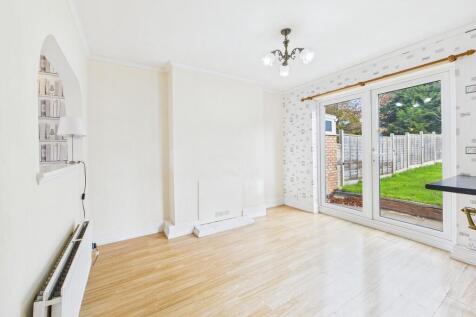 CAM04578G0-PR0032...