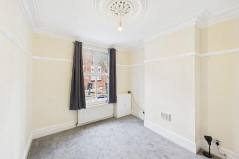 CAM04578G0-PR0025...