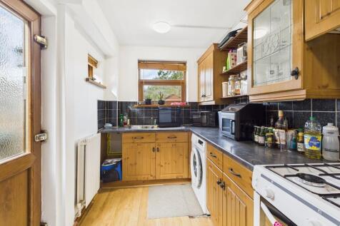 CAM04578G0-PR0028...