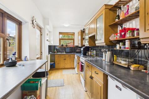 CAM04578G0-PR0028...