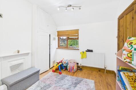 CAM04578G0-PR0028...