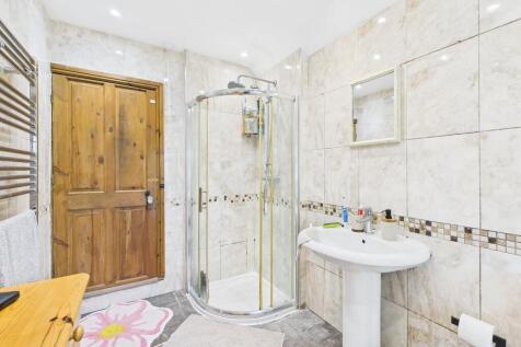 CAM04578G0-PR0028...