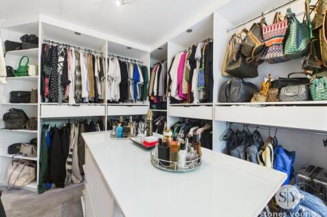 Bedroom (currently wardrobe)