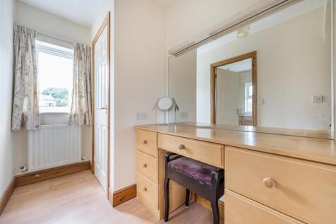 BEDROOM 1 (MASTER BEDROOM)