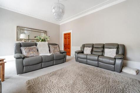 SITTING/RECEPTION ROOM