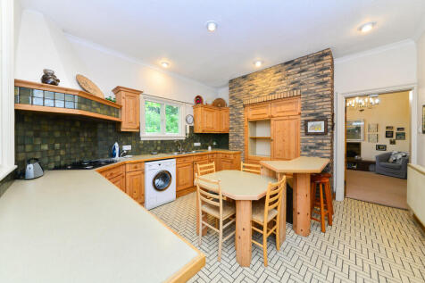 Second Kitchen/Ut...