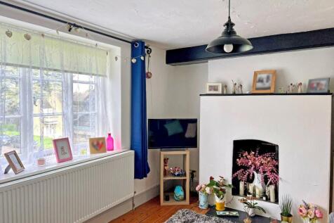 Sitting Room.jpg