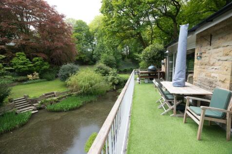 ENTERTAINING TERRACE