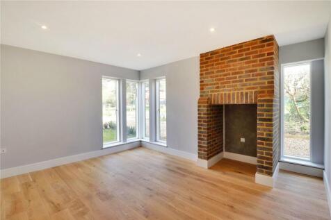 Plot 3 Living
