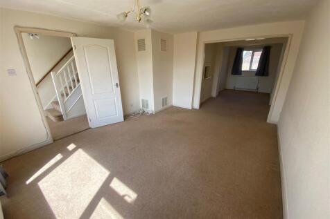 14 Ralph Close 3.jpg