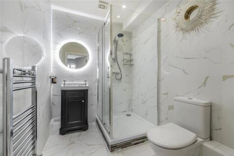 En Suite Shower Room