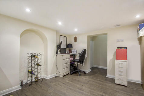 Cellar/Bedroom 4