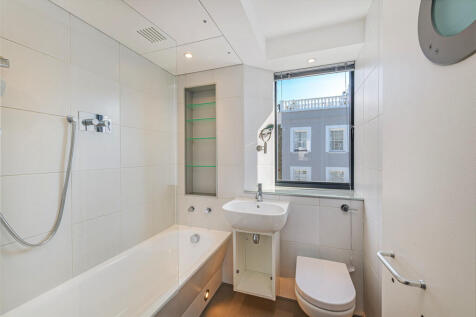 53 Slaidburn St B...