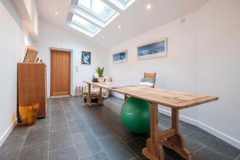 Parry Curlew House Forder-1.jpg