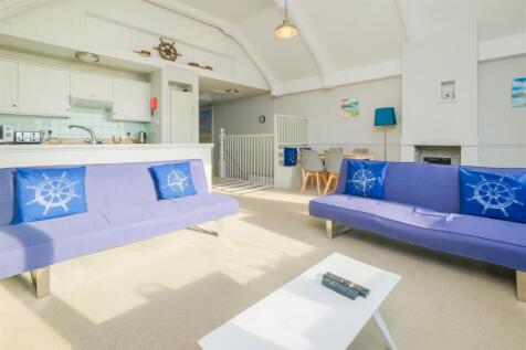 Parry Olives Cafe Kingsand Photos-25.jpg