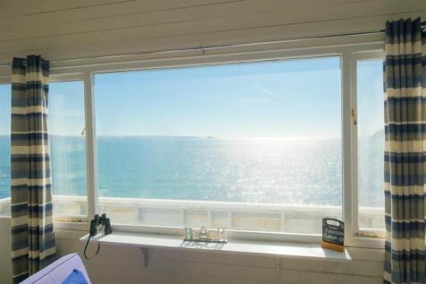 Parry Olives Kingsand Outside-12.jpg