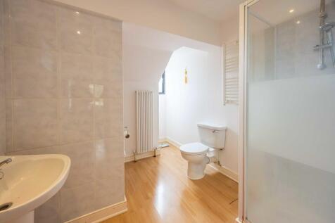 Ensuite Shower Ro...