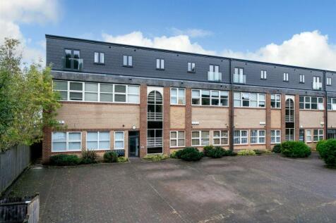 24-Woodland-Court-1018.jpg