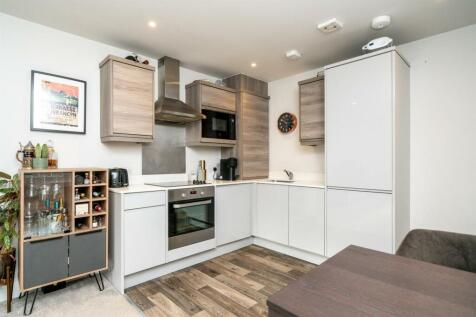 24-Woodland-Court-1014.jpg