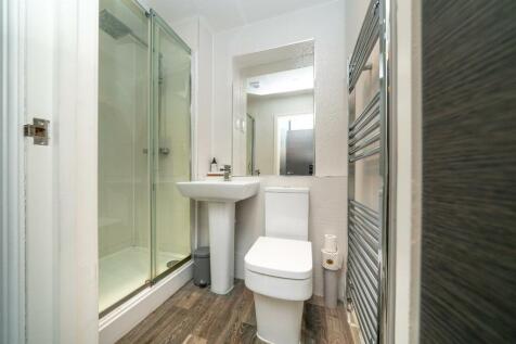 24-Woodland-Court-1001.jpg