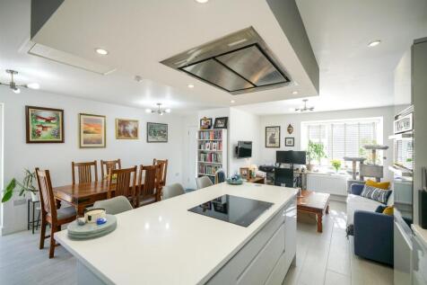 Lounge/Kitchen/Dining Room