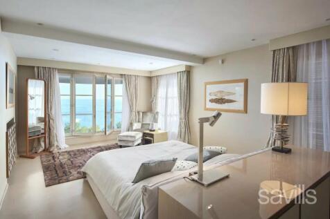 Sea view bedroom