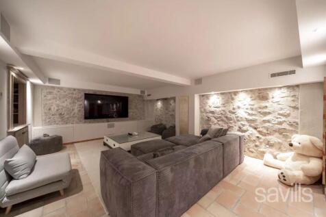 465 PREYRERE DRONE FAYENCE IMMO SAVILLS