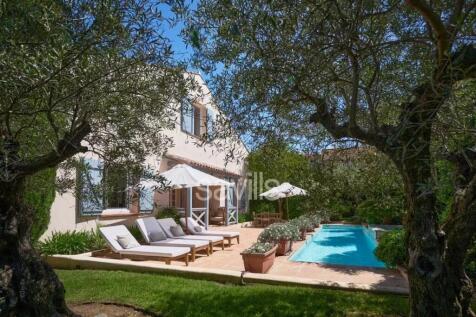Villa with pool in Saint-Tropez center
