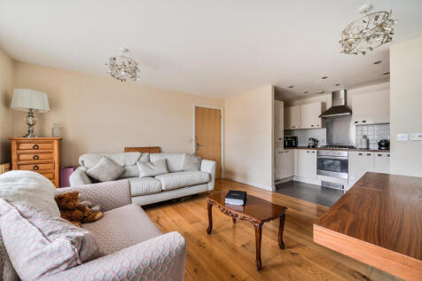 1370317-8-69089d5...