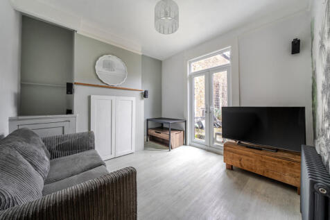 1382790-10-693c1e...