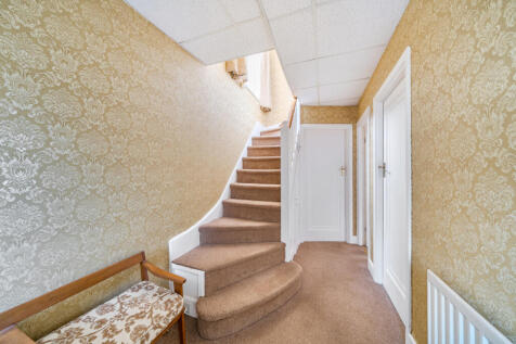 1372404-8-68ffa5a...