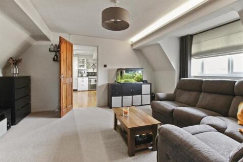 Lovell Court  (4).jpg