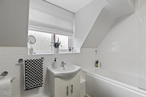 Lovell Court  (10).jpg