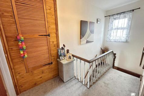 WhatsApp Image 2025-10-06 at 12.22.28.jpg