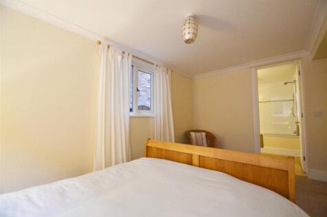 bed 1 (1).jpg