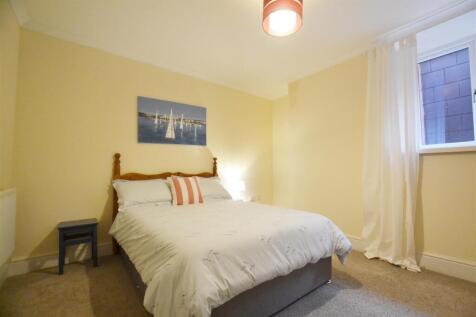 bed 2 (1).jpg