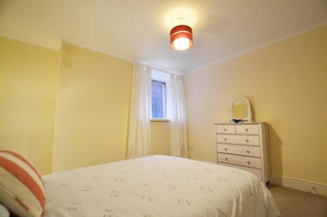bed 2 (2).jpg
