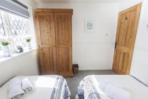 Old Toms Cottage 2022-11.jpg