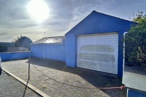 Back Entrance and Garage.jpg