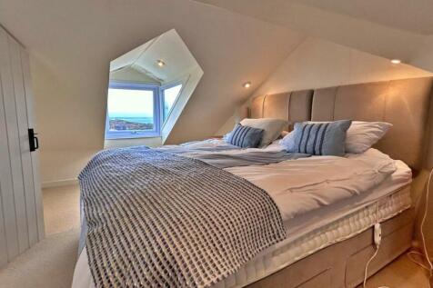 Bedroom 3.1 Higher Level.jpg