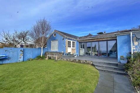 Garden View of Sun House 2.jpg