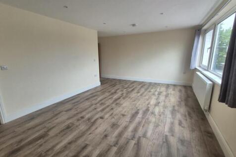 4BPH Living Room 2.jpeg