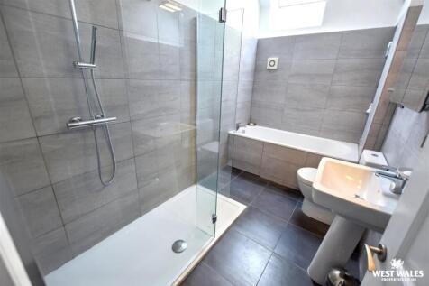 8 - 2025-12-12T085359.216.jpg