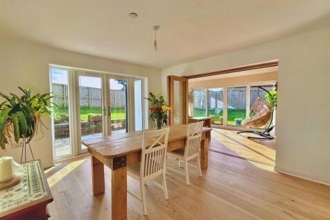 Dining Room (1) x.jpg