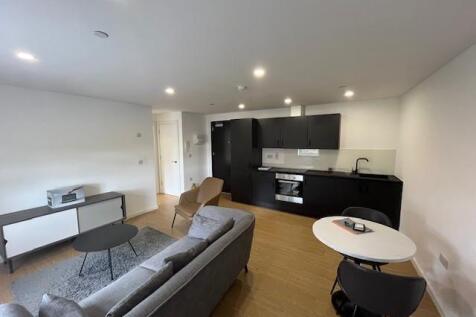 lounge kitchen 441.jpg